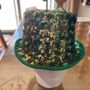 Green Sequined Top Hat Costume St. Patrick’s Day Adult Small Looks Green & Gold